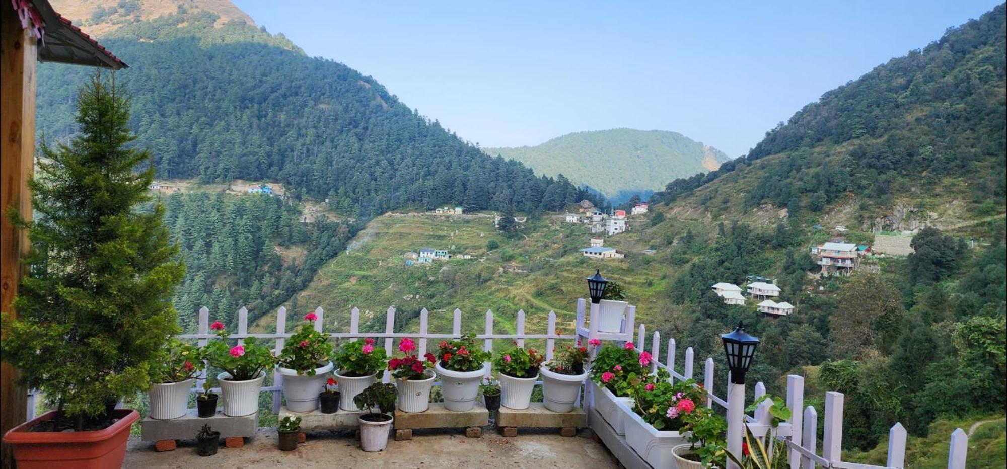 Hotel The Mystic Pines Nainital Exterior foto